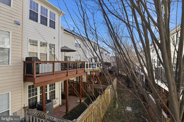 $650,000 | 46164 Chester Terrace, Sterling, VA 20165