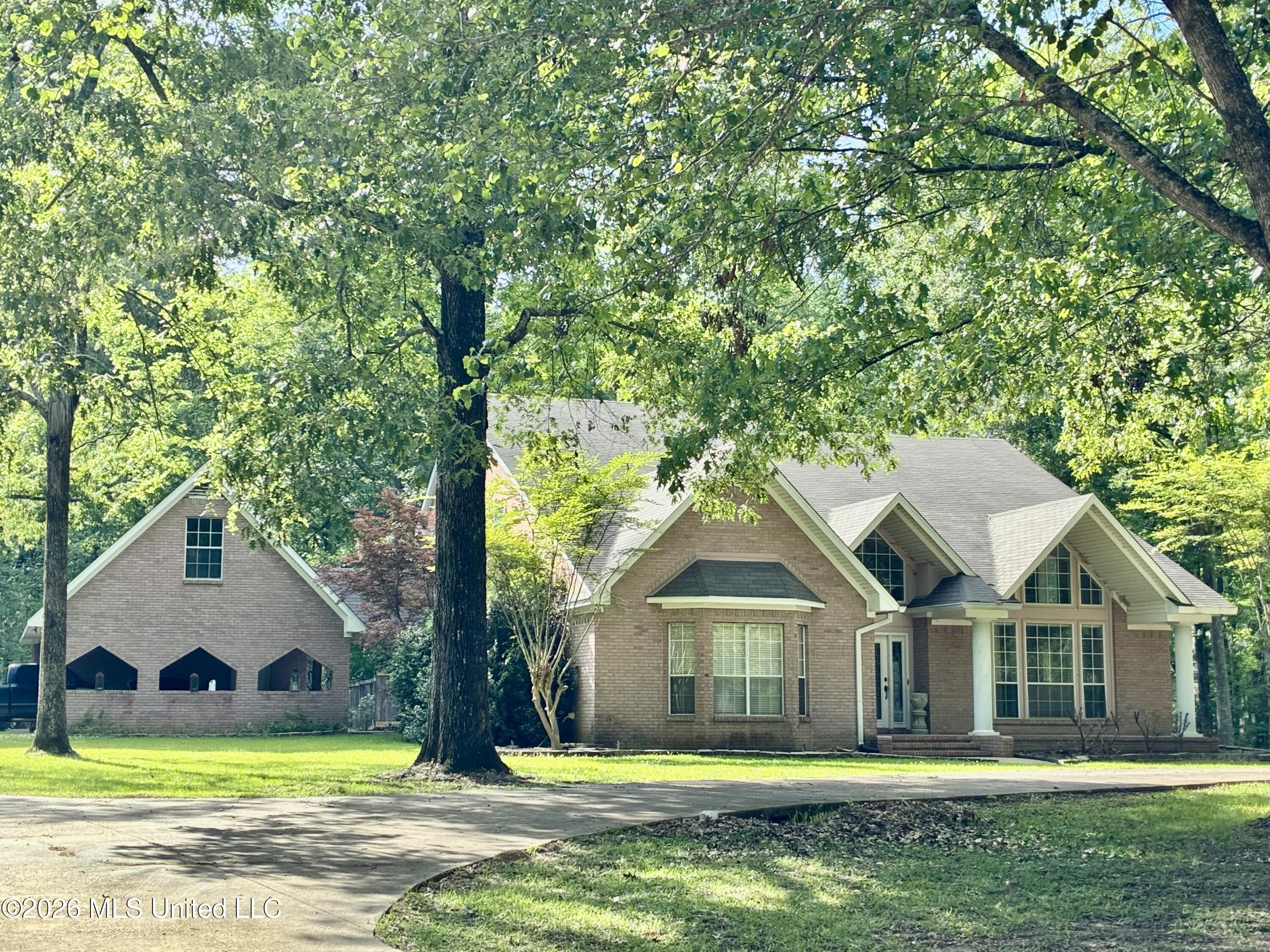 621 South Springlake Circle Terry, MS 39170 - Photo 1 of 42 IMG_0179 (1)