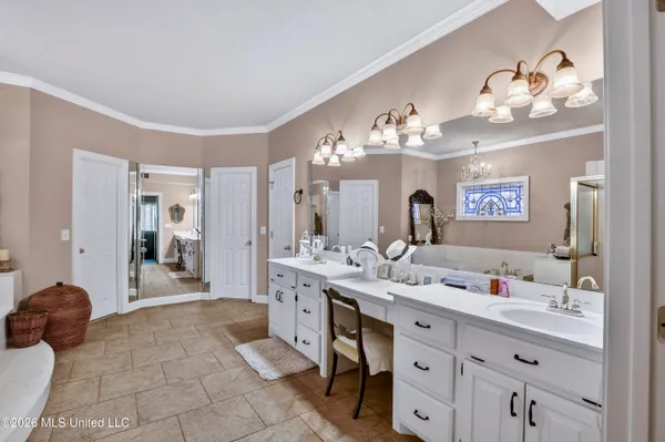 $540,000 | 621 South Springlake Circle, Terry, MS 39170
