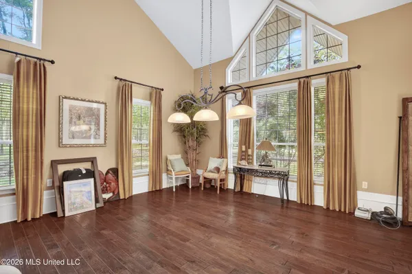 $540,000 | 621 South Springlake Circle, Terry, MS 39170
