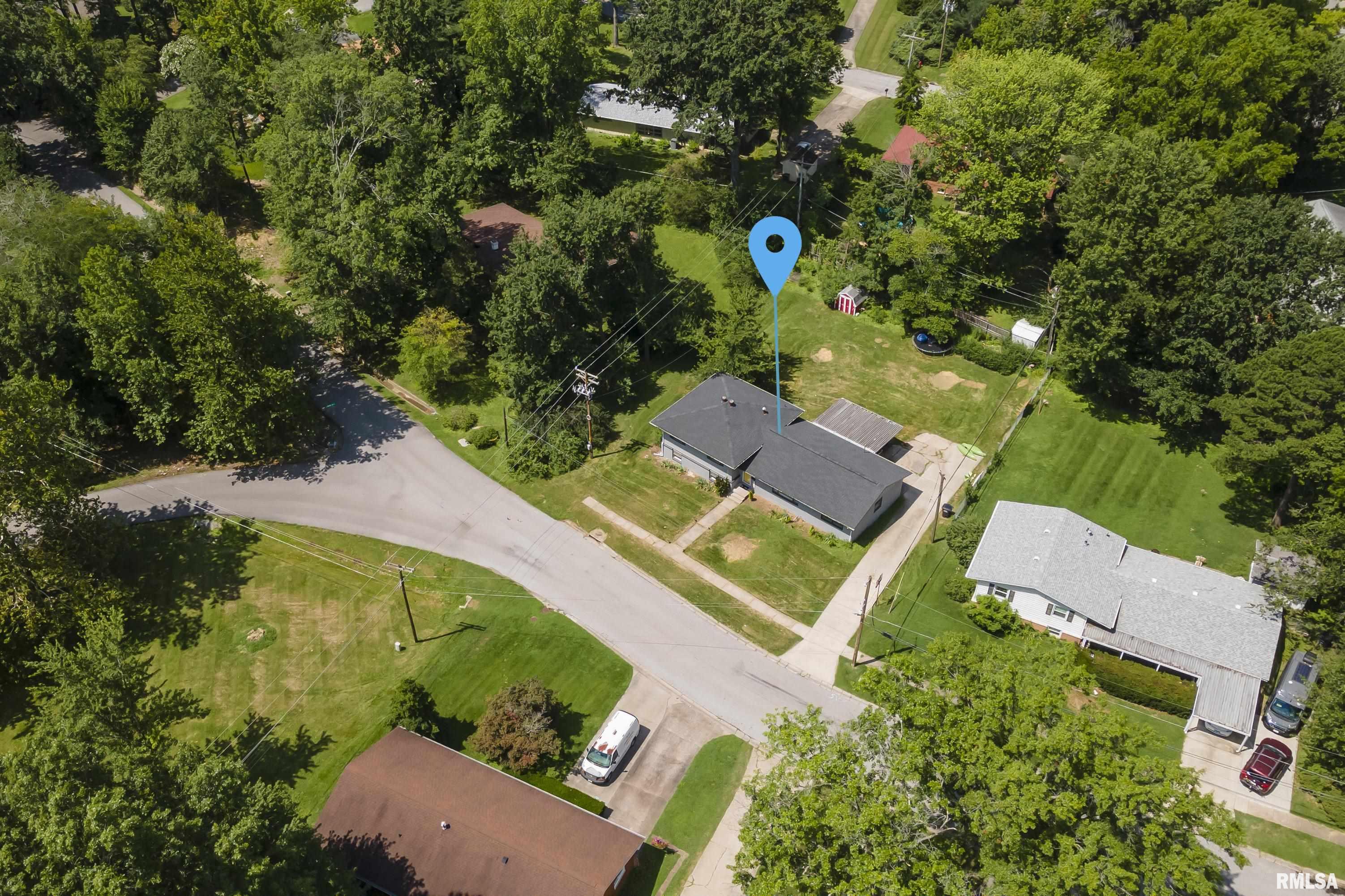 804 South Valley Road Carbondale, IL 62901 - Photo 4 of 30 Gallery Image 4