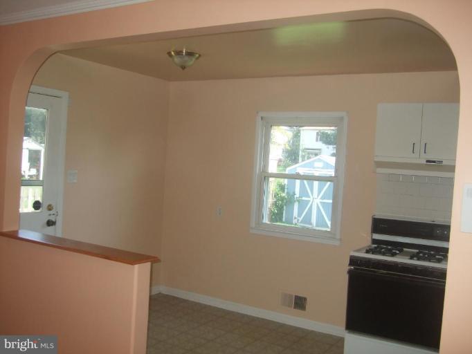 4213 Lees Corner Road Chantilly, VA 20151 - Photo 5 of 6 Dining Area