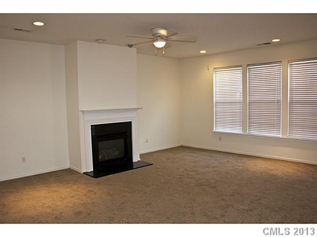 8822 Hedge Maple Road Charlotte, NC 28269 - Photo 5 of 14