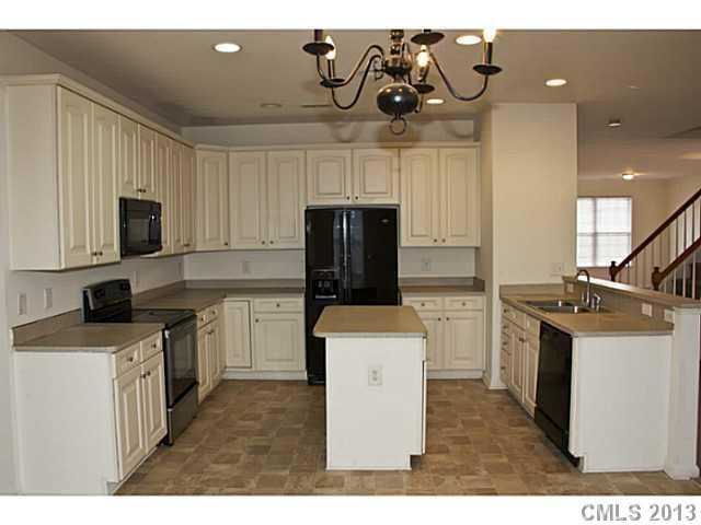 8822 Hedge Maple Road Charlotte, NC 28269 - Photo 6 of 14