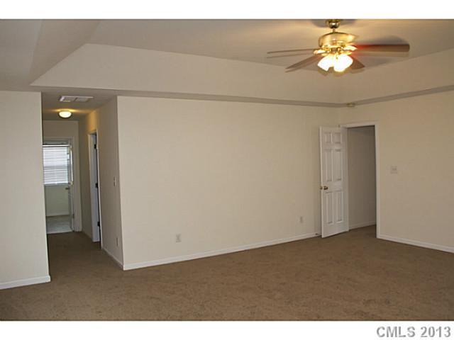 8822 Hedge Maple Road Charlotte, NC 28269 - Photo 10 of 14