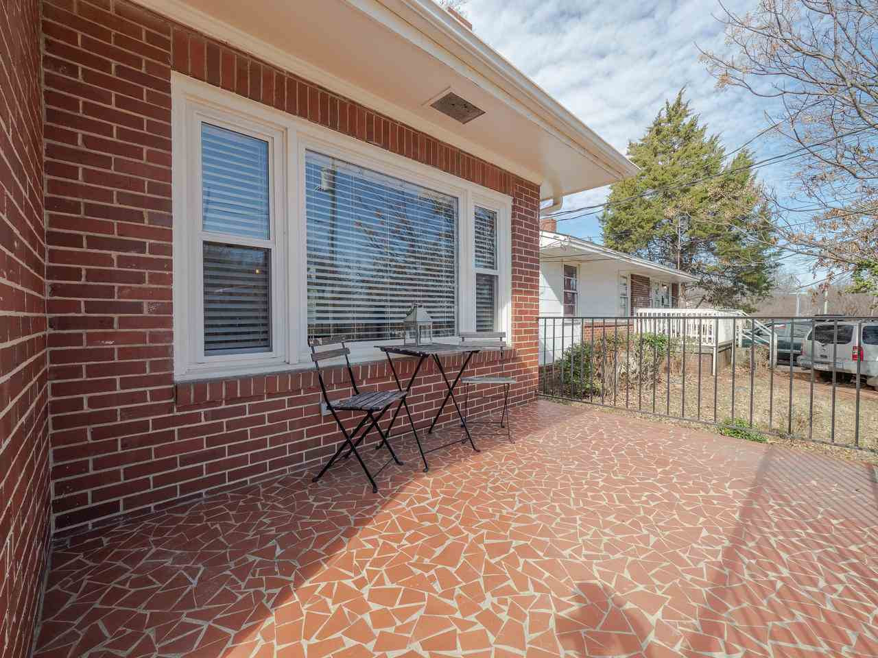 16 South Pettigrew Street Raleigh, NC 27610 - Photo 2 of 25 Front Porch