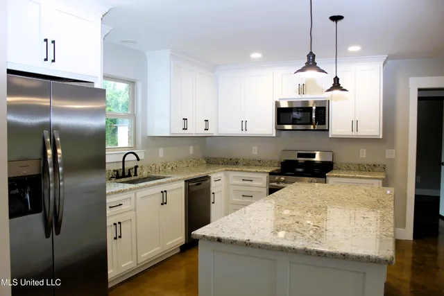 $299,000 | 3248 Stonecypher Road, Lucedale, MS 39452