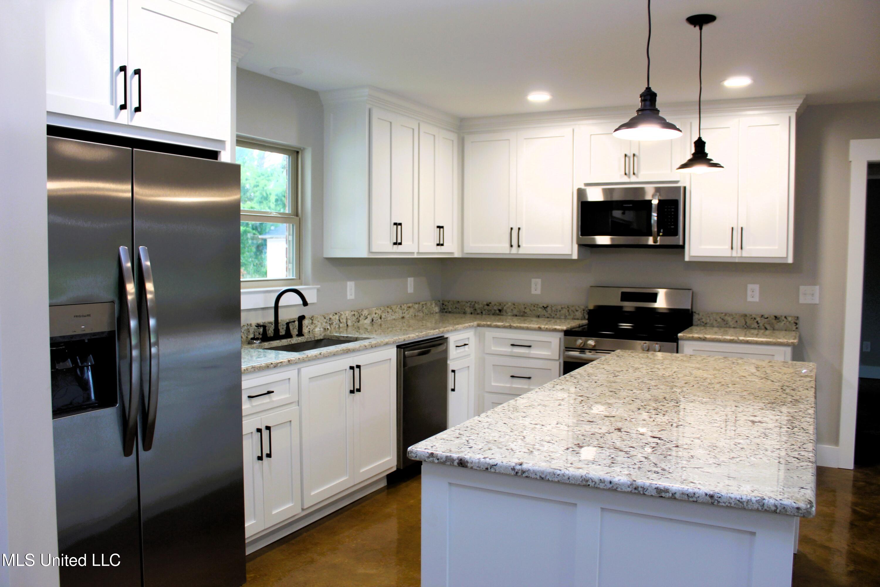 3248 Stonecypher Road Lucedale, MS 39452 - Photo 9 of 25 IMG_3896