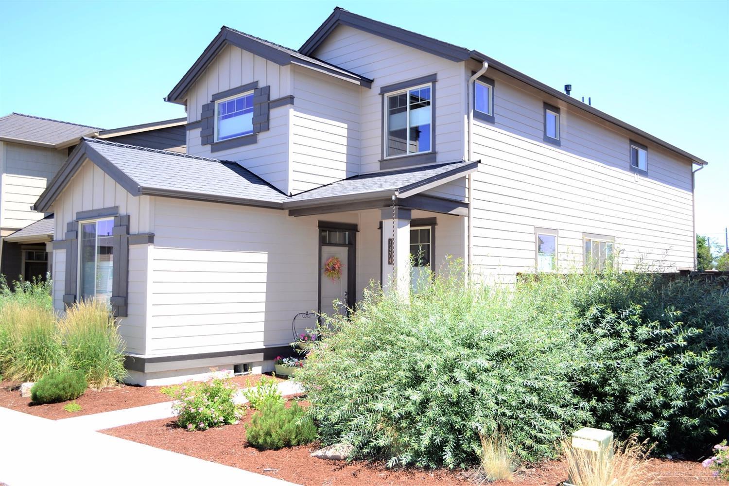 3474 Southwest 28th Street Redmond, OR 97756 - Photo 1 of 25 Gallery Image 1