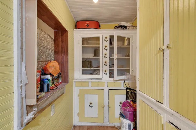 $99,900 | 64 Spring Street, Hillsdale, MI 49242