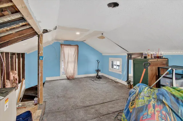 $99,900 | 64 Spring Street, Hillsdale, MI 49242