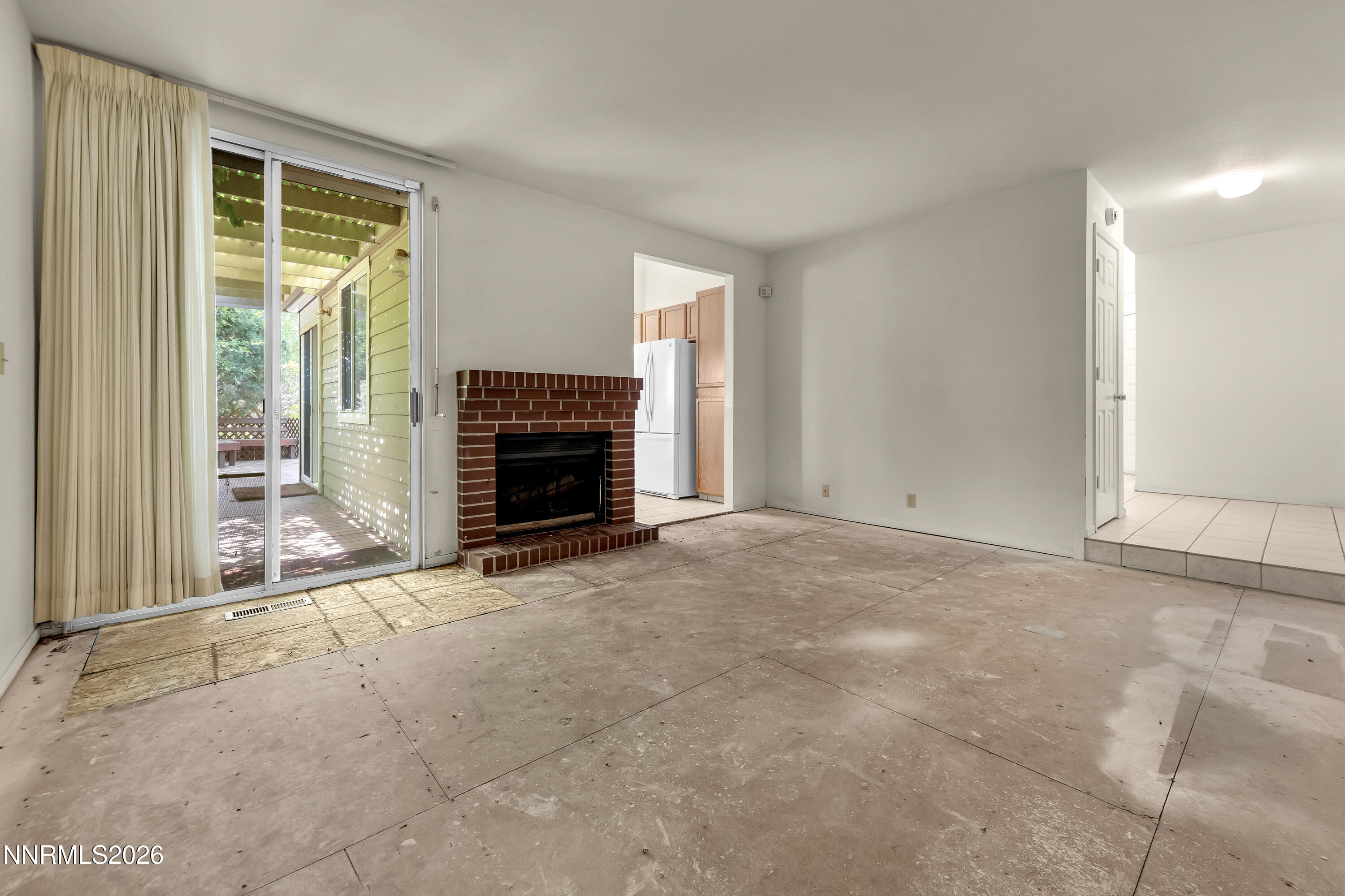 2384 Silver Ridge Drive Reno, NV 89509 - Photo 7 of 23 SilverRidge2384-016