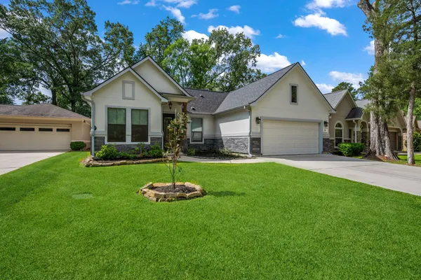 $410,000 | 13211 Doral Circle, Montgomery, TX 77356