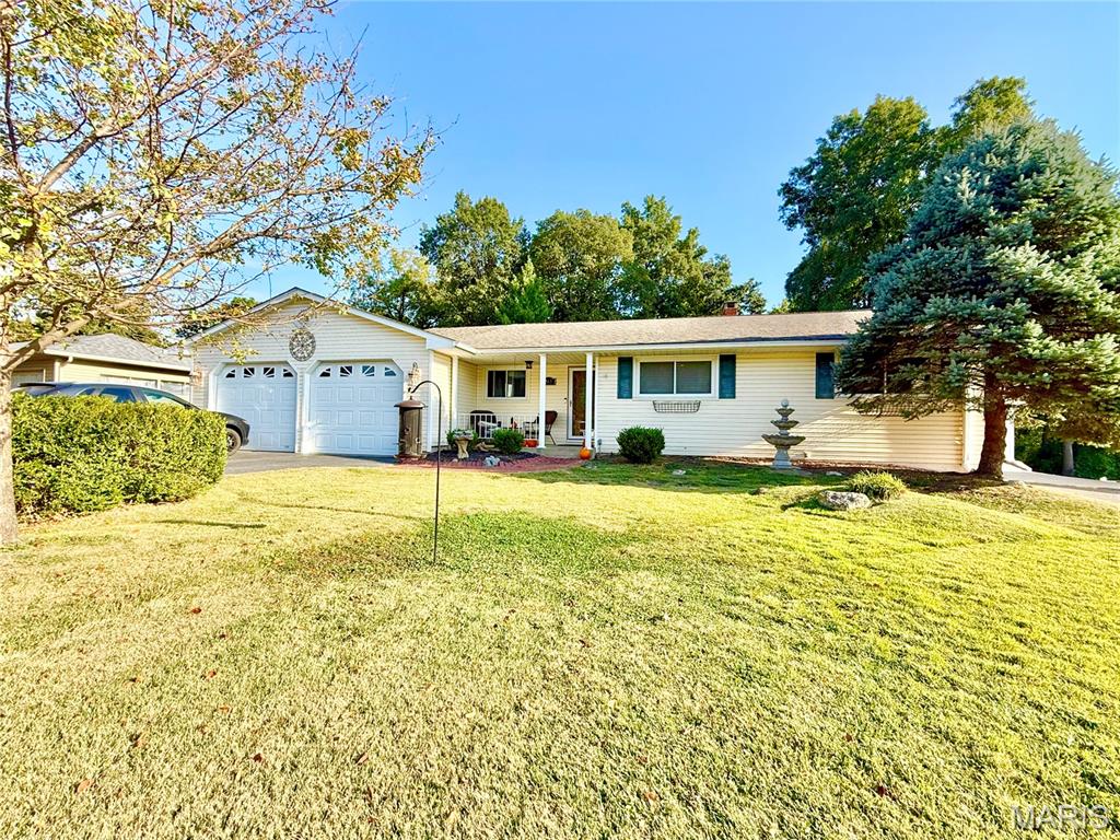 283 Hi Pointe Place East Alton, IL 62024 - Photo 2 of 38