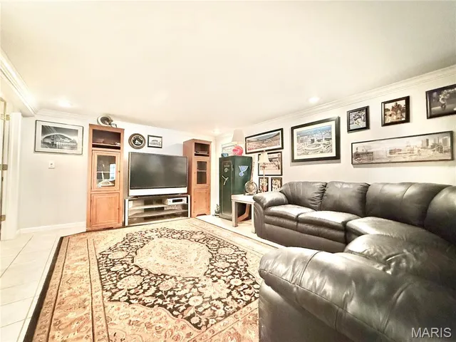 $249,000 | 283 Hi Pointe Place, East Alton, IL 62024