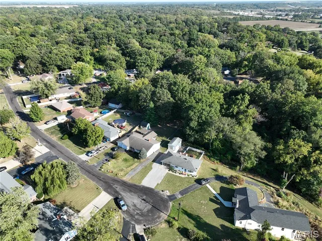 $249,000 | 283 Hi Pointe Place, East Alton, IL 62024