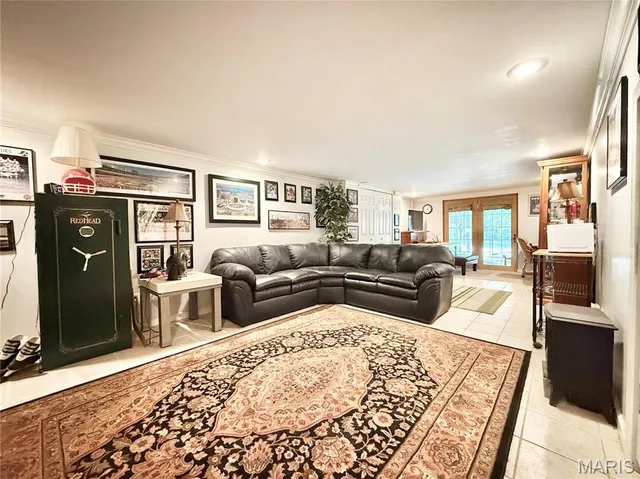 $249,000 | 283 Hi Pointe Place, East Alton, IL 62024