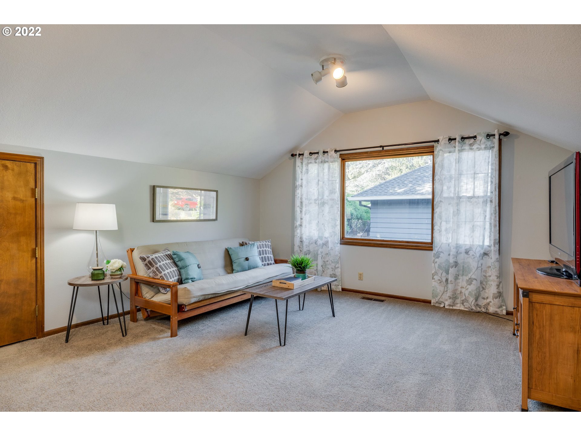 7100 Southwest Sharon Lane Portland, OR 97225 - Photo 15 of 32 Bonus Room