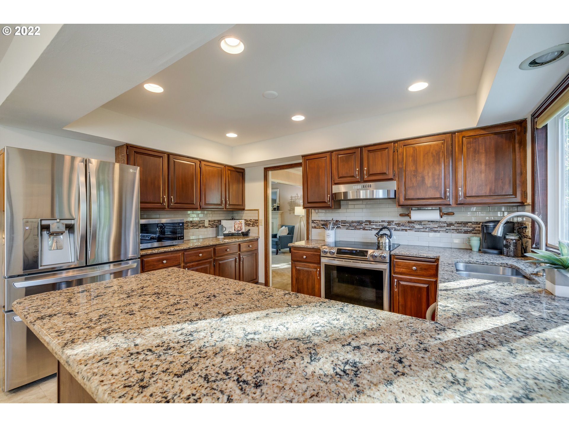 7100 Southwest Sharon Lane Portland, OR 97225 - Photo 10 of 32 Gallery Image 10