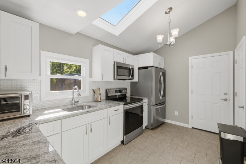 30 Longbridge Road Branchville, NJ 07826 - Photo 7 of 16
