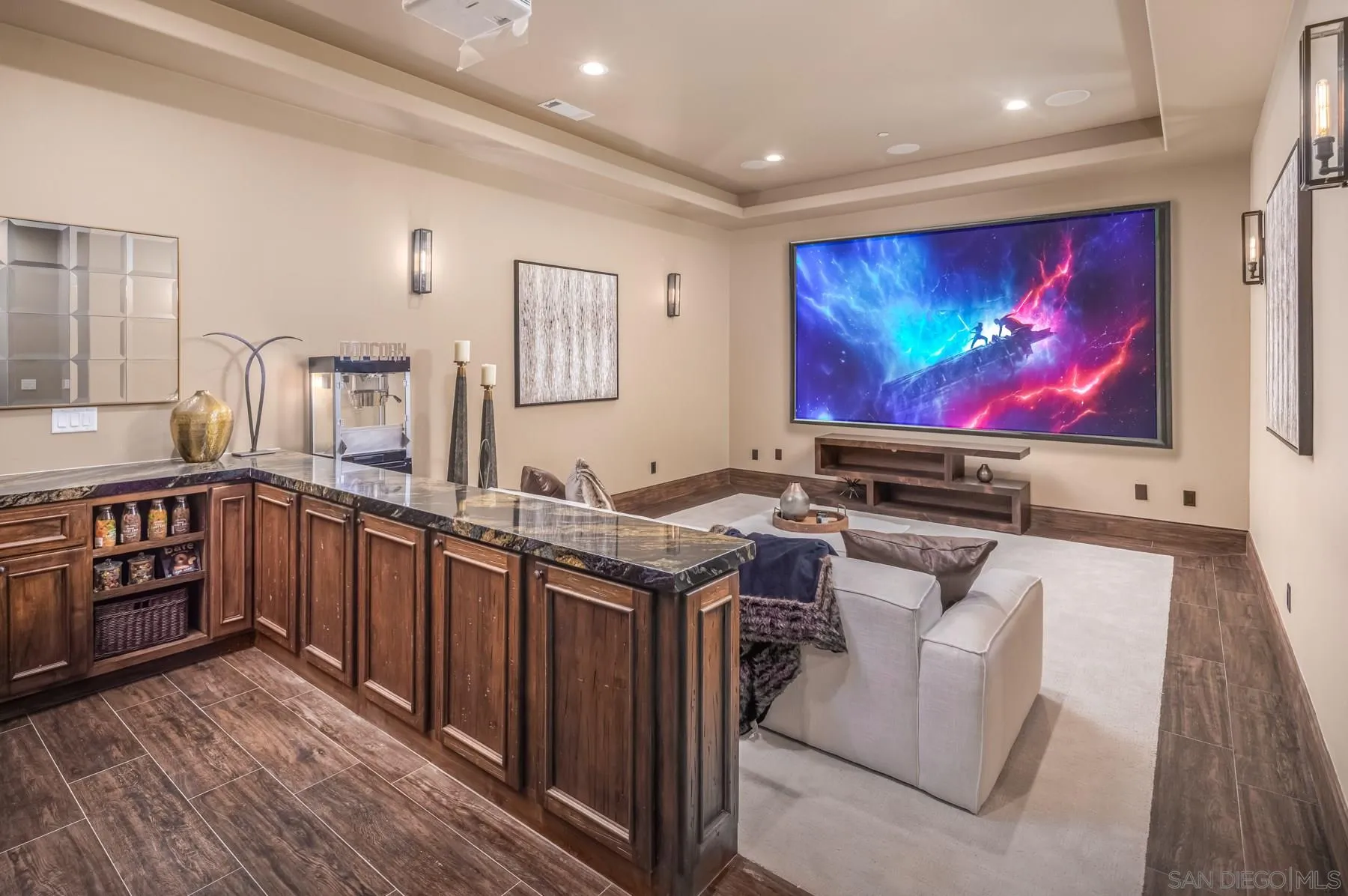 6888 Rancho Santa Fe Farms Drive Rancho Santa Fe, CA 92067 - Photo 11 of 25 Gallery Image 11