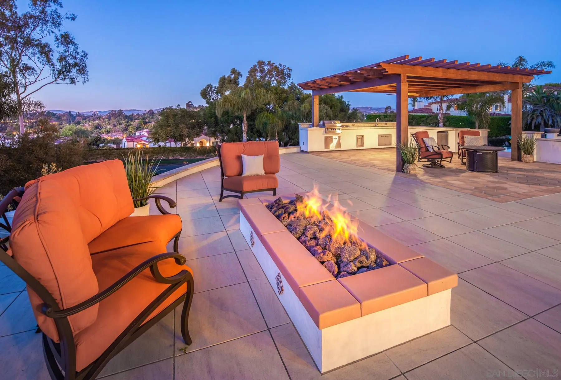 6888 Rancho Santa Fe Farms Drive Rancho Santa Fe, CA 92067 - Photo 22 of 25 Gallery Image 22