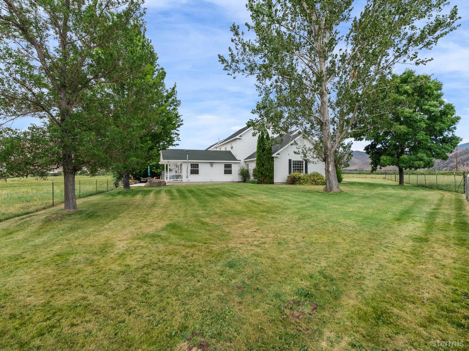 801 Larson Lane Coleville, CA 96107 - Photo 30 of 37