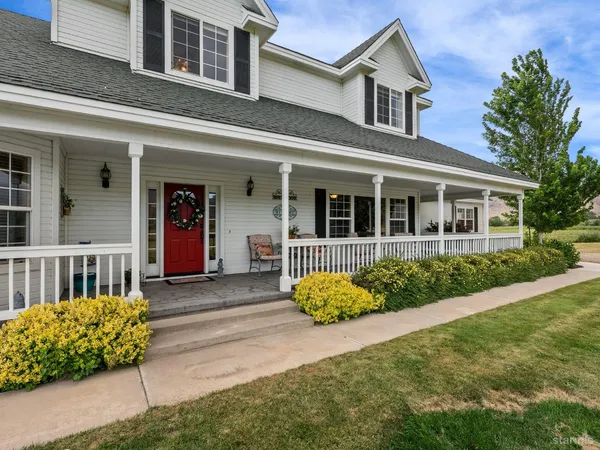 $899,000 | 801 Larson Lane, Coleville, CA 96107