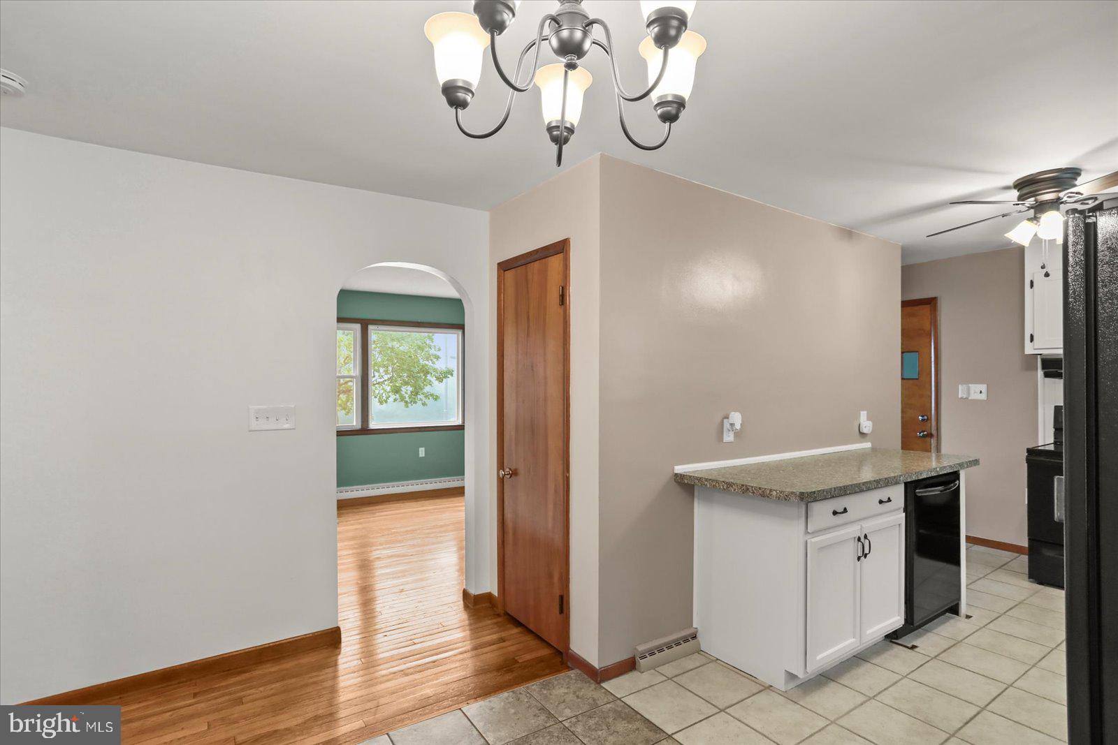 1384 Hunterstown Road Gettysburg, PA 17325 - Photo 18 of 37 a view of a hallway with entryway