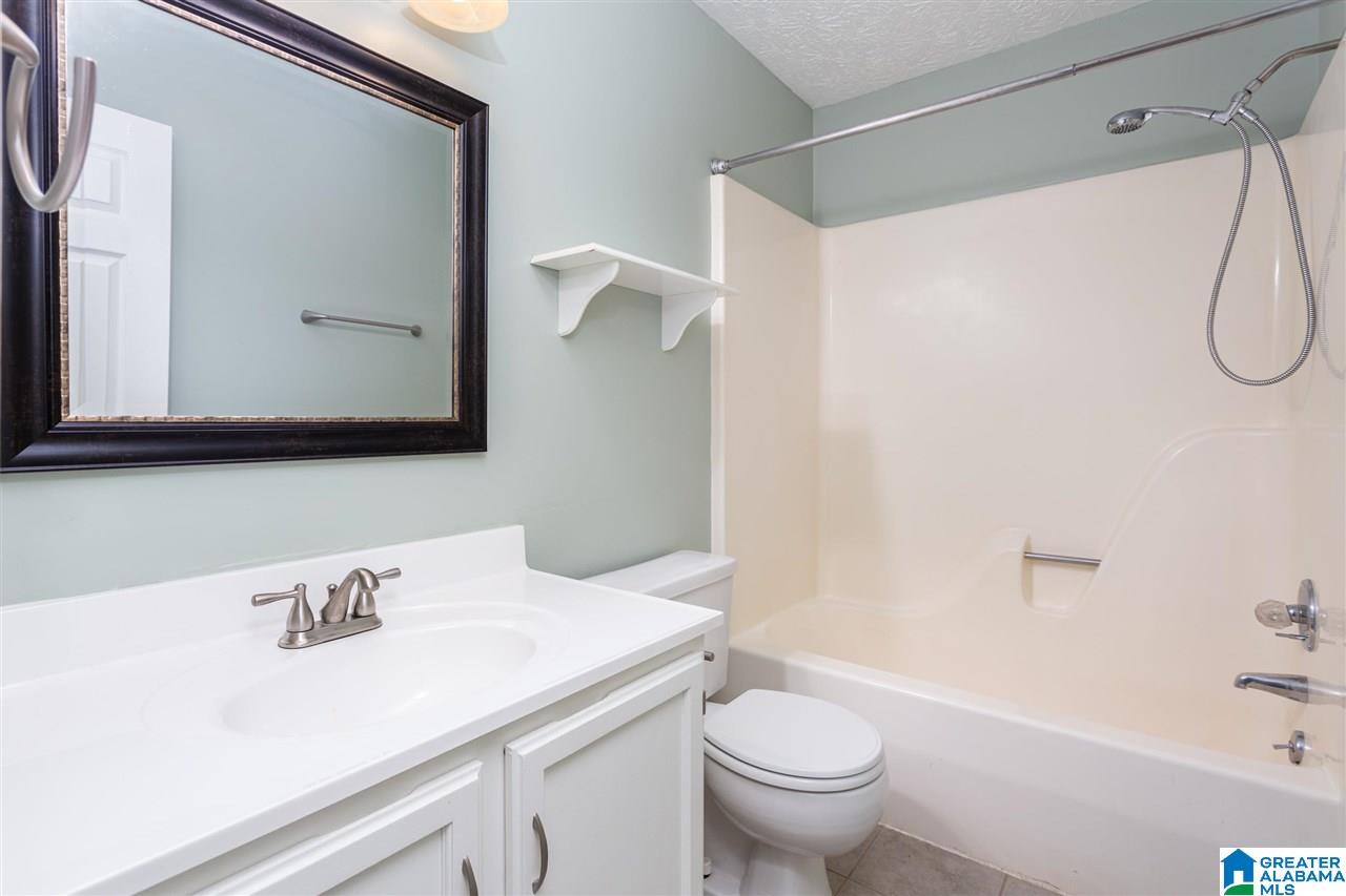 4421 Mayfair Road Anniston, AL 36207 - Photo 14 of 35