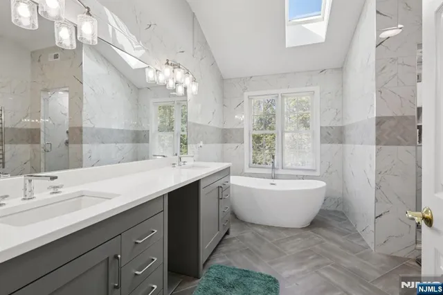 $719,900 | 118 Junction Road, Hampton, NJ 08827