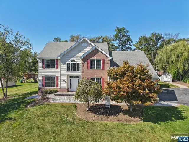 $719,900 | 118 Junction Road, Hampton, NJ 08827