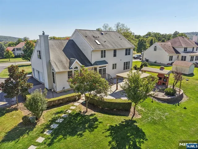 $719,900 | 118 Junction Road, Hampton, NJ 08827