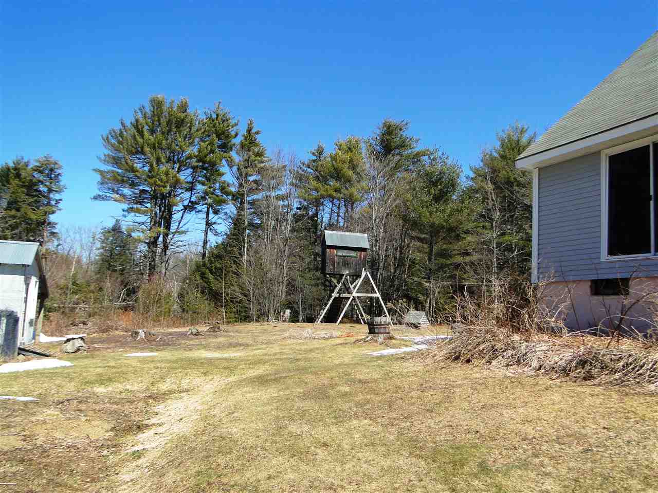 187 Garney Road Brookfield, NH 03872 - Photo 2 of 20 Gallery Image 2