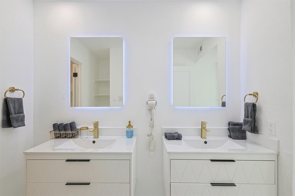 4939 Thunder Road Dallas, TX 75244 - Photo 14 of 24