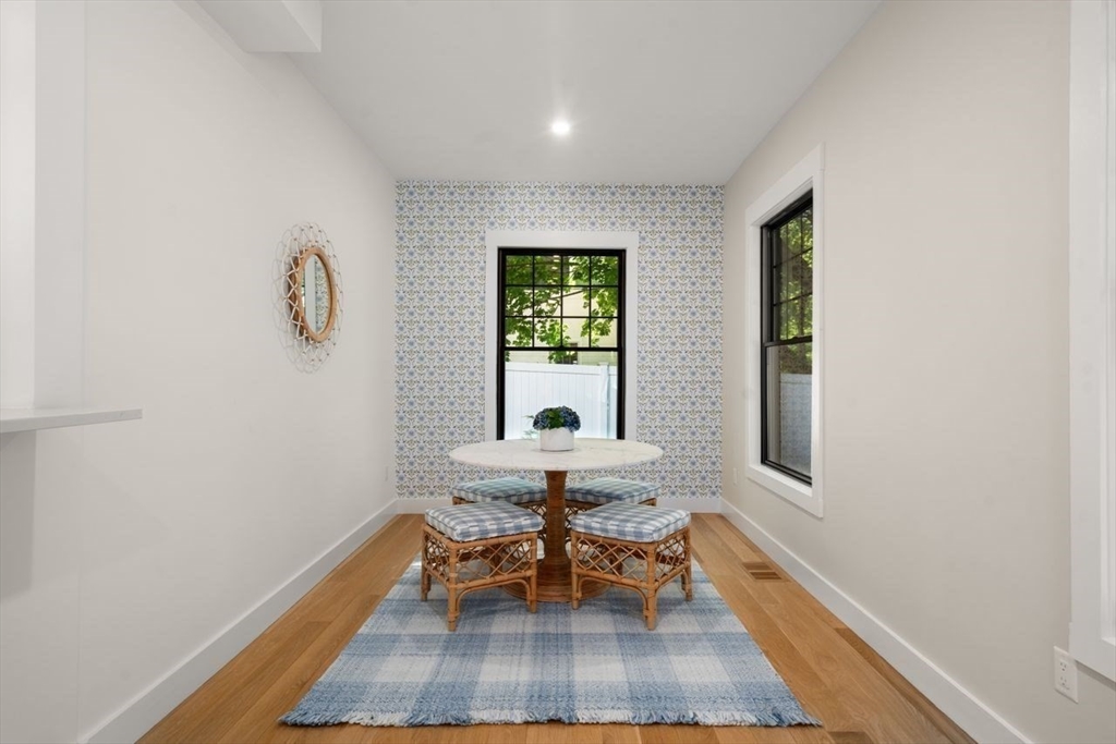 283 Walnut Street Wellesley, MA 02481 - Photo 12 of 33