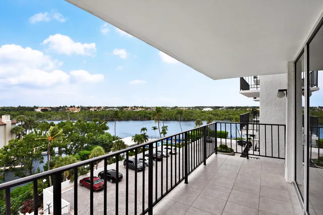 $7,000 | 4750 South Ocean Boulevard, Unit 510, Highland Beach, FL 33487