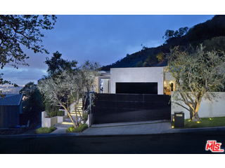 1877 Rising Glen Road Los Angeles, CA 90069 - Photo 2 of 25