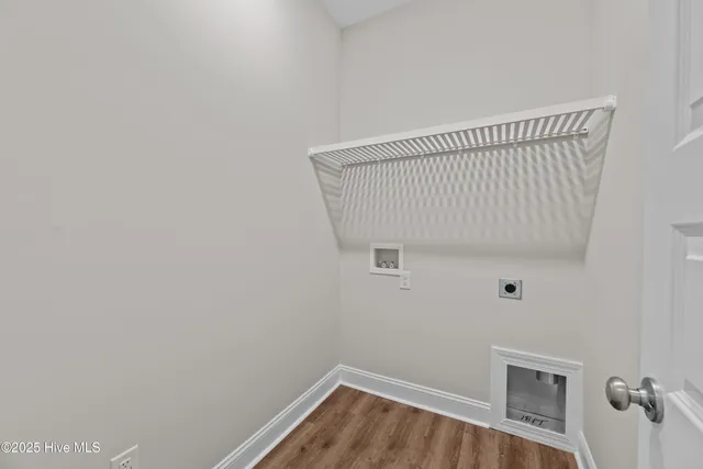 $469,900 | 2009 Brighton Drive, New Bern, NC 28562