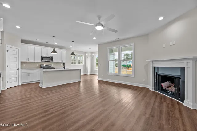 $469,900 | 2009 Brighton Drive, New Bern, NC 28562