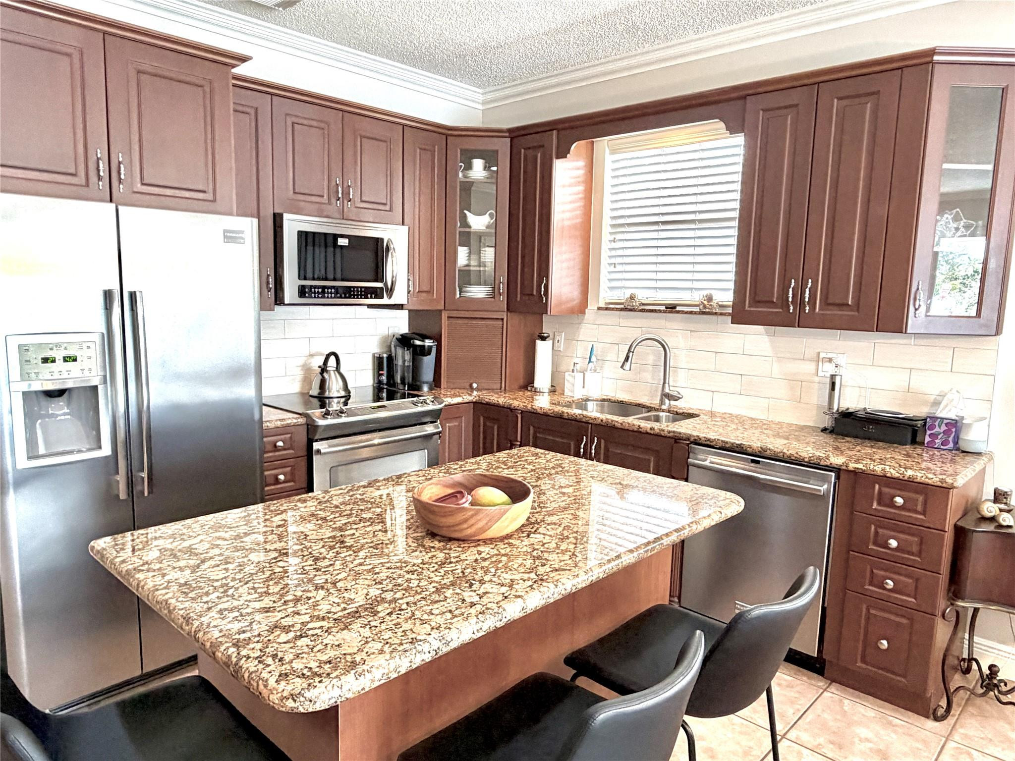 13385 Southwest 24th Street Miramar, FL 33027 - Photo 8 of 30 Photo 8