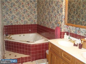 420 Linville Road Media, PA 19063 - Photo 8 of 12 Bathroom