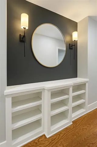 a view of a livingroom with furniture