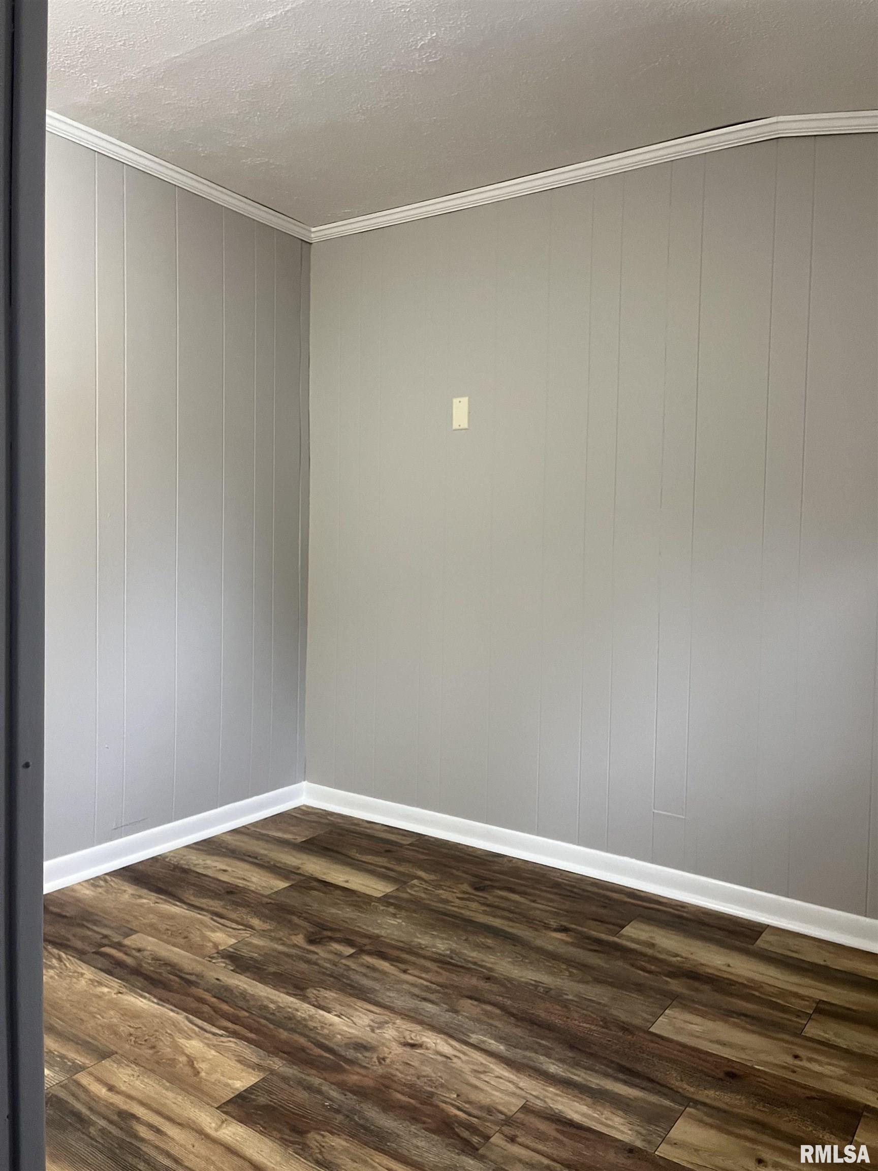 1105 3rd Street Lacon, IL 61540 - Photo 15 of 31 Gallery Image 15