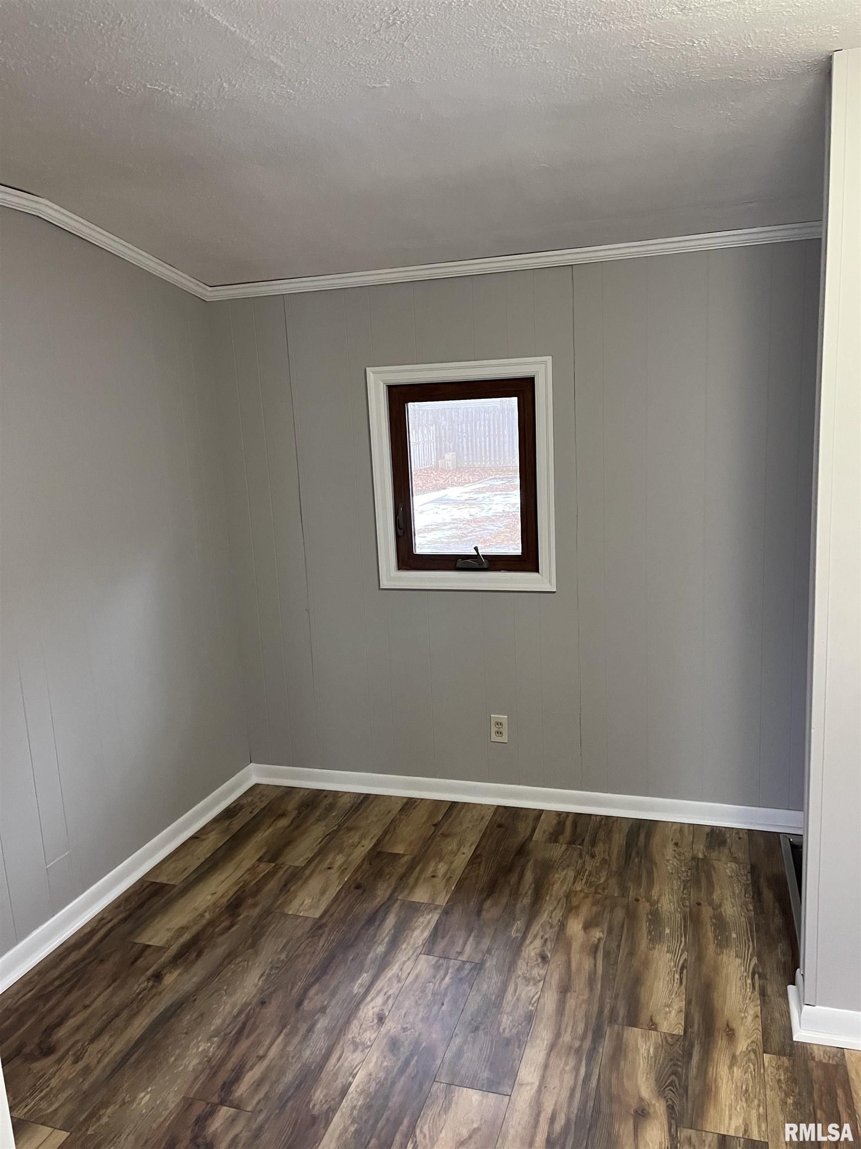 1105 3rd Street Lacon, IL 61540 - Photo 21 of 31 Gallery Image 21