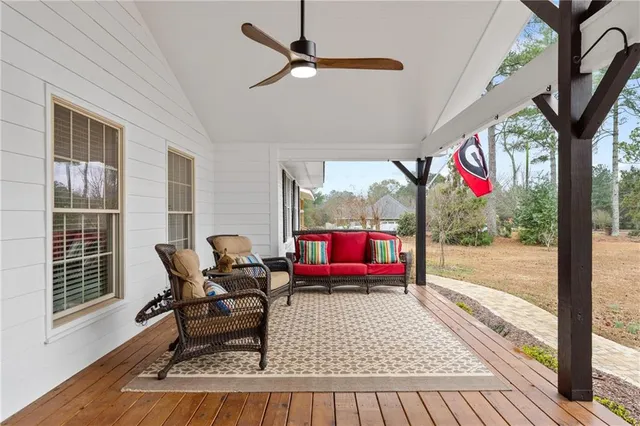 a view of front door of the house