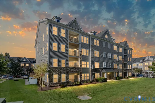 $325,000 | 1201 Westwood Village Lane, Unit 402, Midlothian, VA 23114