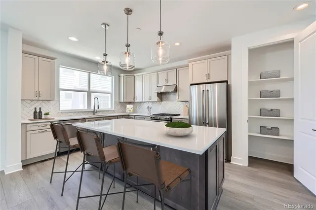 $695,000 | 10898 East Hinsdale Circle, Centennial, CO 80112