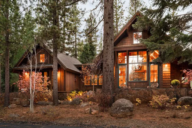 $2,795,000 | 8455 Lahontan Drive, Truckee, CA 96161