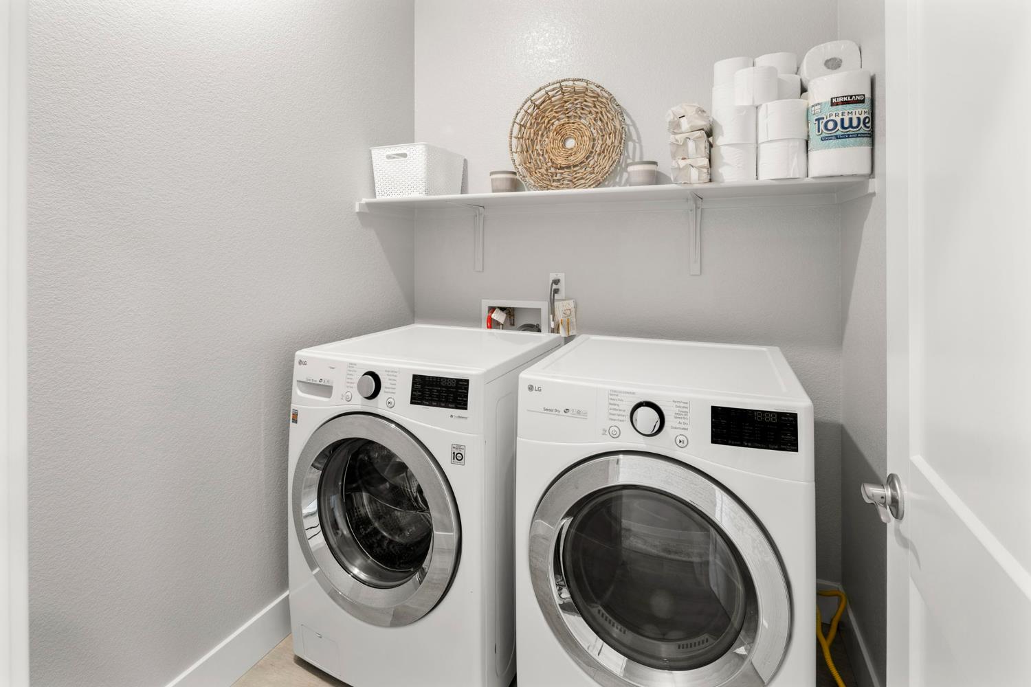 1508 Westwind Way Rocklin, CA 95765 - Photo 27 of 45 a utility room with dryer and washer